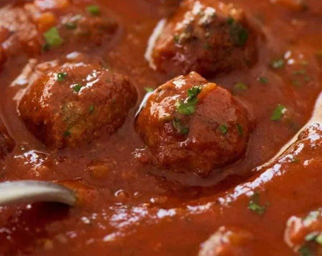 Classic Homemade Italian Meatballs Recipe suggested serving