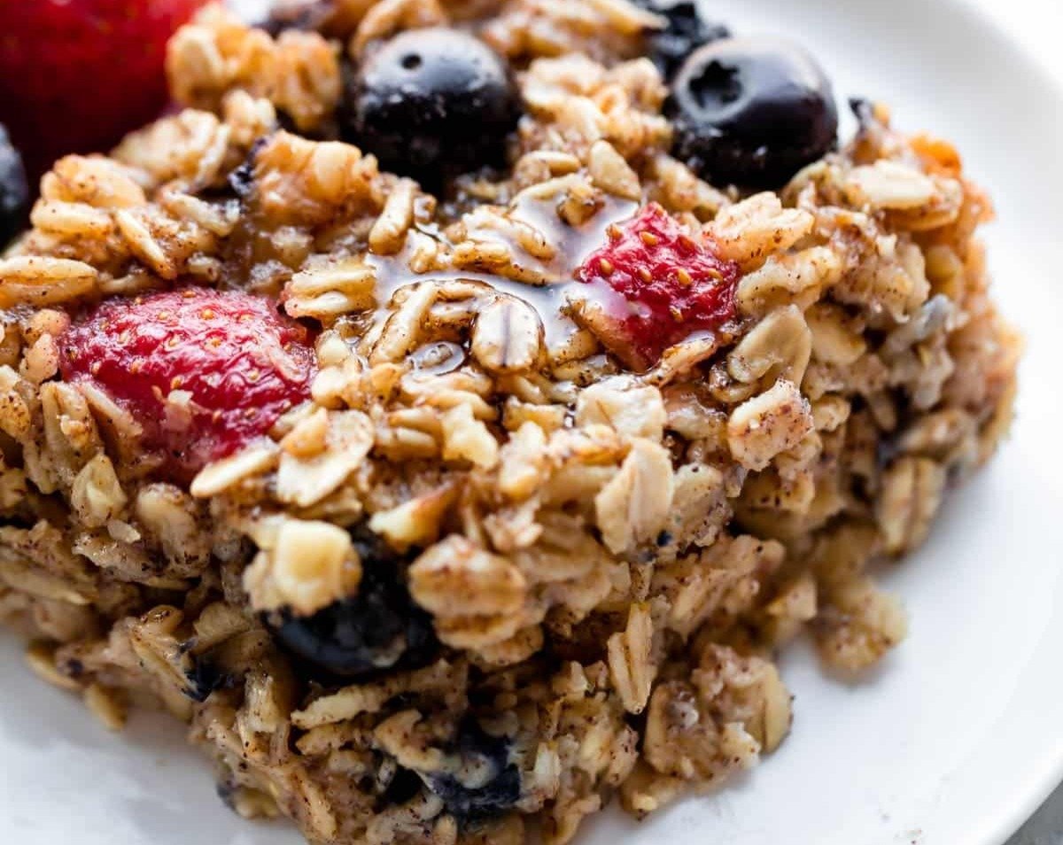 Easy 1 Bowl Baked Oatmeal Healthy Baked Oatmeal top view