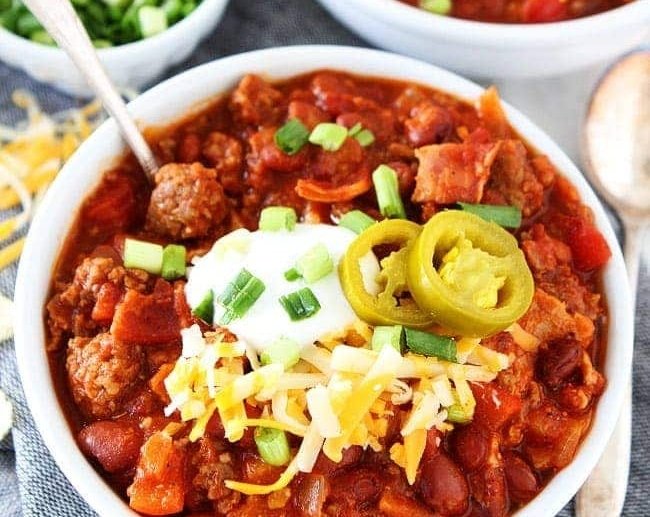 Best Smoky Bourbon Bacon Chili For Game Day suggested serving