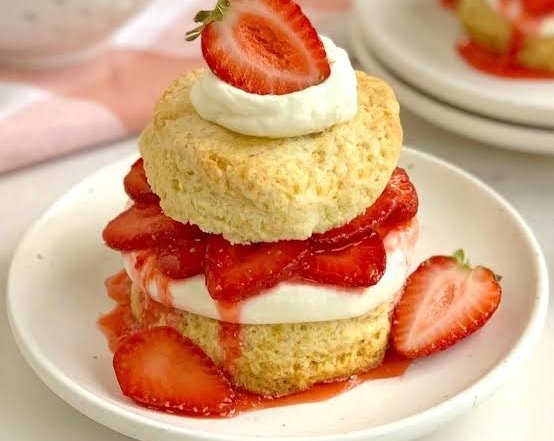 This Easy Strawberry Shortcake Is A Crowd Pleaser suggested serving